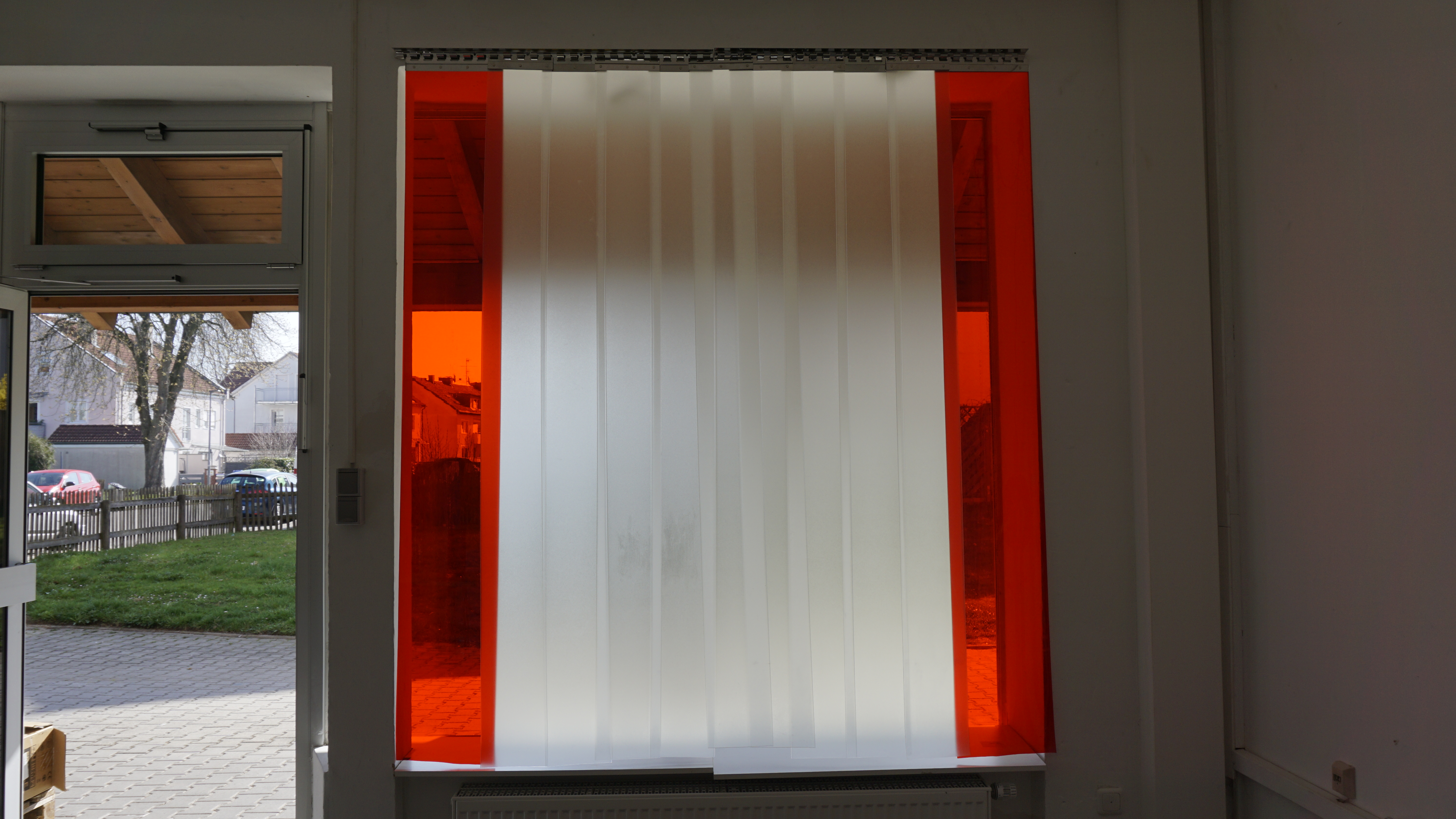 PVC Streifen Meterware ROT-TRANSPARENT – Bild 2